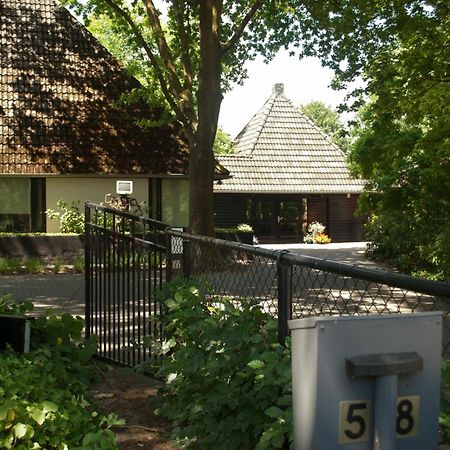 B&B Van Dinter Valkenswaard Kültér fotó